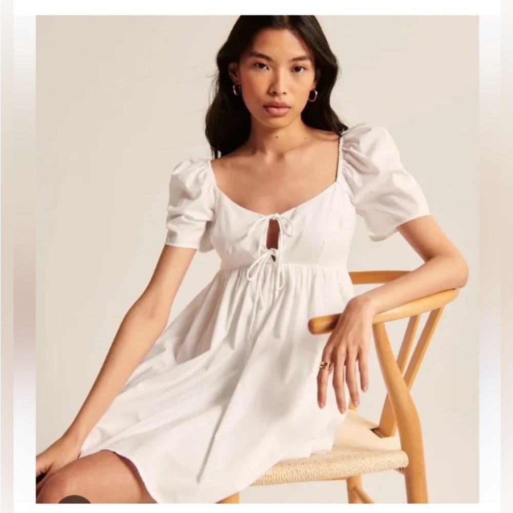White Short Puff-Sleeve Tie-Front Mini Dress